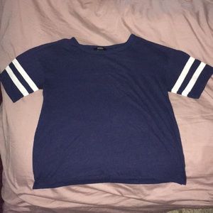 Forever 21 navy blue t shirt